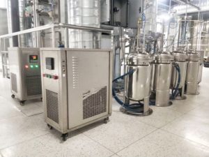 Large Reactor Temperature Control with Chillers